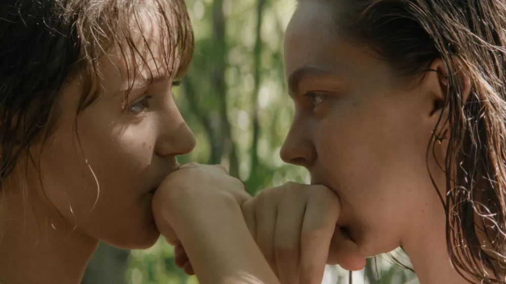 Kaj ti je deklica, režija Urška Djukić