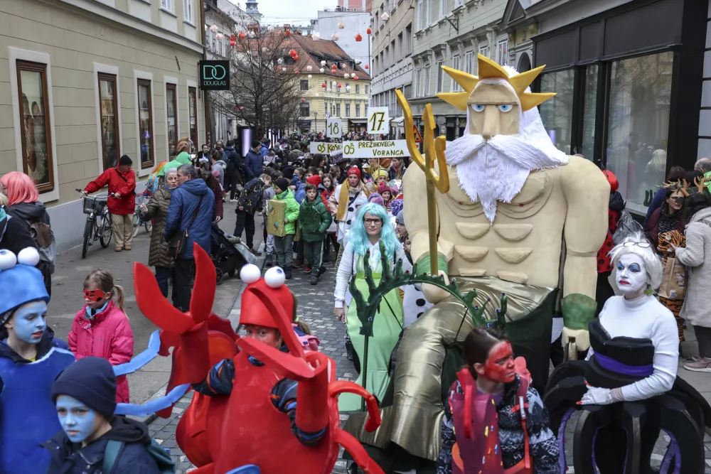 - 10.02.2024 - Zmajev sprevod - maškare, pust, Ljubljana //FOTO: Jaka Gasar