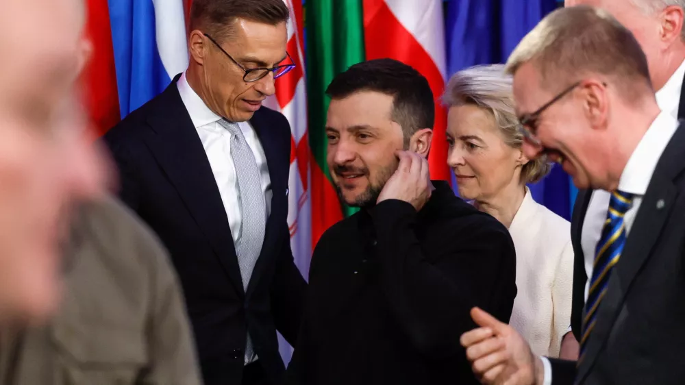 Ukrainian President Volodymyr Zelenskiy, European Commission President Ursula von der Leyen, Latvia's President Edgars Rinkevics, Lithuania's President Gitanas Nauseda and Finland's President Alexander Stubb gather on the day of a press conference after the 'Support Ukraine' summit, marking the third anniversary of the Russian invasion, in Kyiv, Ukraine, February 24, 2025. REUTERS/Gleb Garanich/Pool