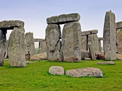 Stonehenge simbolična