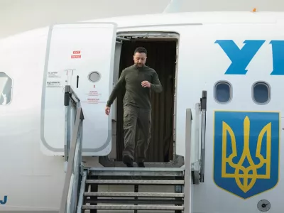 Ukraine's President Volodymyr Zelenskiy arrives at Shannon airport ahead of a bilateral meeting with Ireland's Taoiseach (Prime Minister) Micheal Martin, in Shannon, Ireland, February 27, 2025. REUTERS/Emilija Jefremova