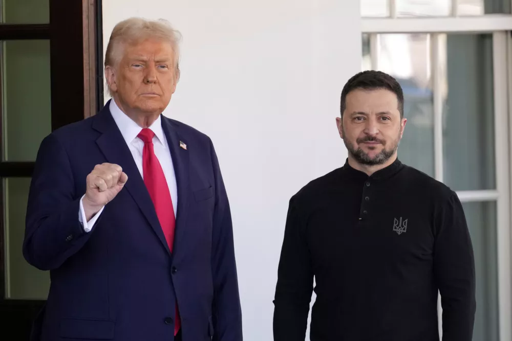 President Donald Trump welcomes Ukraine President Volodymyr Zelenskyy at the White House in Washington, Friday, Feb. 28, 2025. (AP Photo/Ben Curtis)