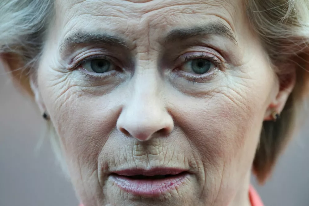 European Commission President Ursula von der Leyen reacts as she speaks to the media on the day of the European leaders' summit to discuss European security and Ukraine, at Lancaster House in London, Britain, March 2, 2025. REUTERS/Toby Melville/Pool