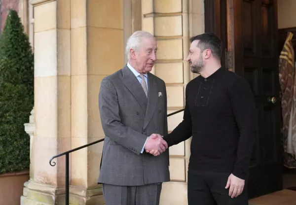 Britain's King Charles and Ukrainian President Volodymyr Zelenskiy shake hands as they meet at the Sandringham Estate in Norfolk, Britain March 2, 2025. Joe Giddens/Pool via REUTERS   TPX IMAGES OF THE DAY