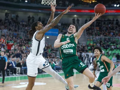05.03.2025 - Košarka - Cedevita Olimpija - Bešiktaš osmina finala evropskega pokala. Dvorana Stožice Foto: Luka Cjuha