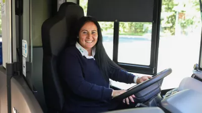 - 11.10.2023 - Klara Zadnikar, voznica mestnega avtobusa LPP - Ljubljanski potniški promet  //FOTO: Bojan Velikonja