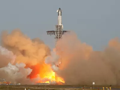 SpaceX's next-generation Starship spacecraft atop it's Super Heavy booster is launched on its eighth test at the company's Boca Chica launch pad in Brownsville, Texas, U.S., March 6, 2025. REUTERS/Joe Skipper