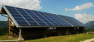 Shema neto meritev je spodbujala gradnjo prevelikih sončnih elektrarn. Posledice bodo morali zdaj odplačevati vsi tisti, ki sončnih elektrarn nimajo. Foto: SunContract