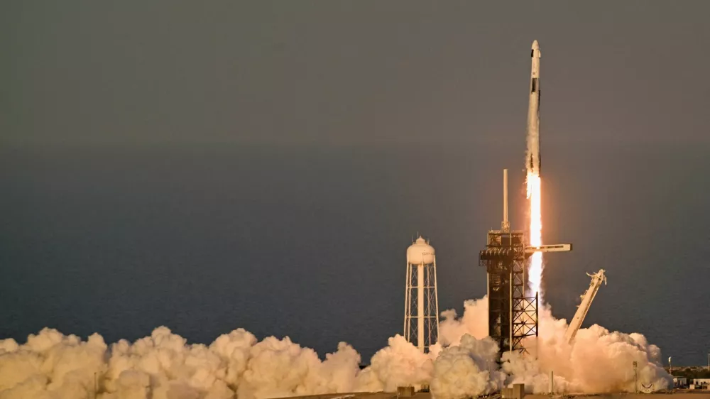 A SpaceX Falcon 9 rocket carrying a crew of four lifts off from Launch Complex 39-A on its way to the International Space Station in Cape Canaveral, Florida, U.S., March 14, 2025. REUTERS/Steve Nesius   TPX IMAGES OF THE DAY