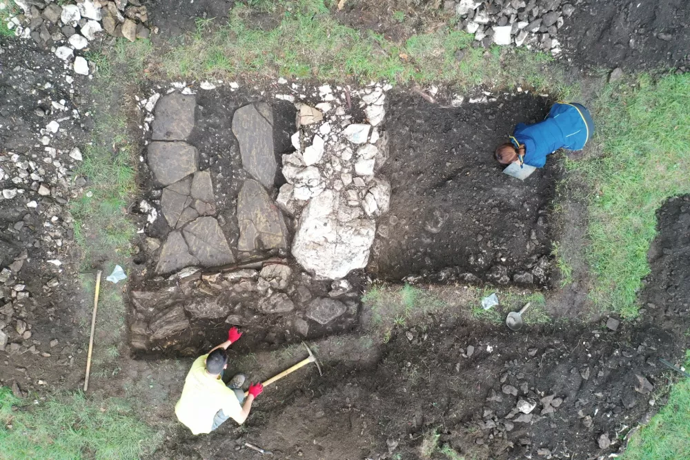 Vipava, Budanje, možna lokacija Bitke pri Mrzli reki, Narodni muzej Slovenije