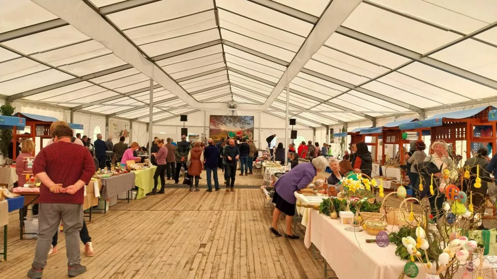 Velikonočni sejem bo potekal v prireditvenem šotoru v Snoviku. F TD Tuhinjska dolina