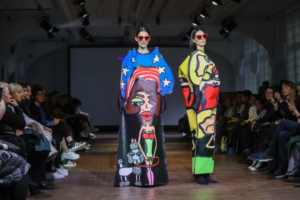 01.04.2025 - Modna revija - Srednja šola za oblikovanje in fotografijo Ljubljana. Dijakinje in dijaki zaključnega letnika modnega oblikovanja bodo predstavljali svoje kolekcije oblačiFoto: Luka Cjuha