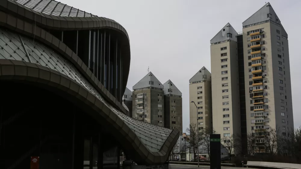 ﻿- dvorana -  -- 07.03.2017 - Športni park Stožice - nedokončan trgovski center - kompleks - stavba -    //FOTO: Luka Cjuha.