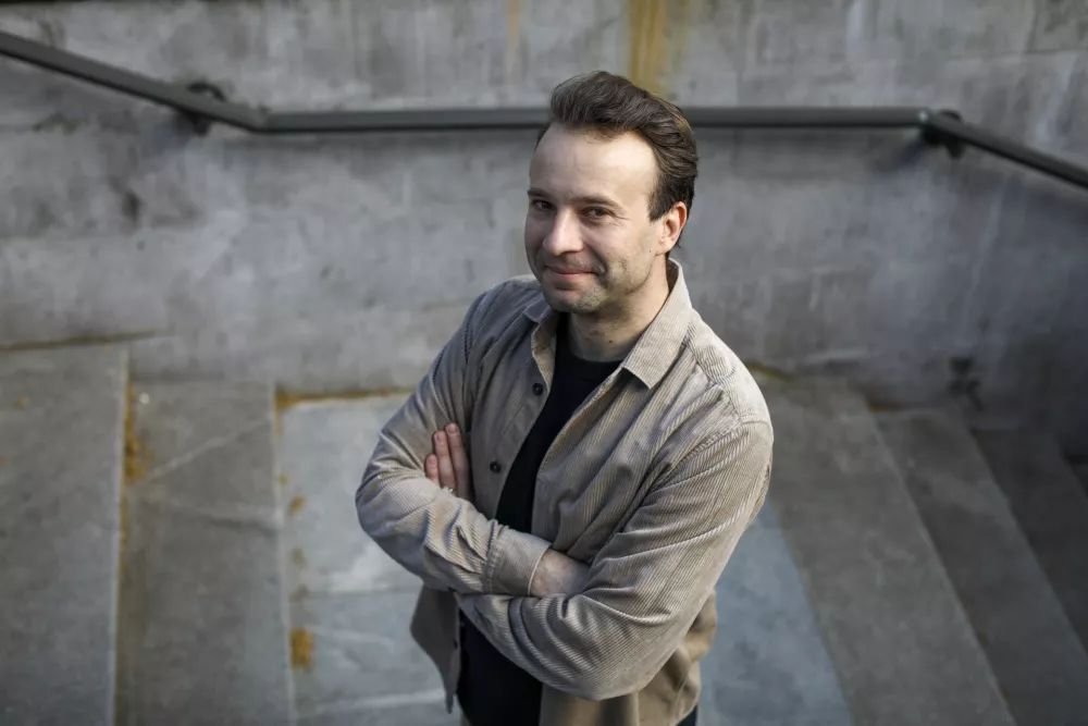 2.4.2025 - Nik Škrlec, slovenski dramski igralec in televizijski voditelj,Foto: Luka Cjuha