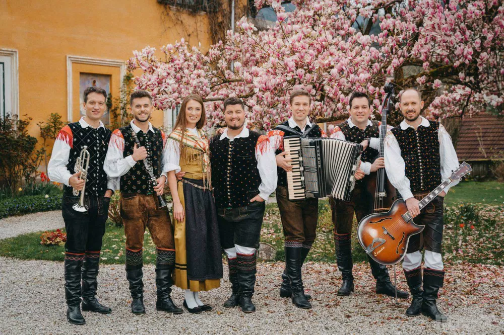 Ansambel Saša Avsenika / Foto: Rok Maver