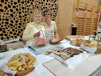 Društvo kmetic Ajda vsako leto speče različne vrste kvašenega in drobnega peciva. / Foto: Mojca Marot