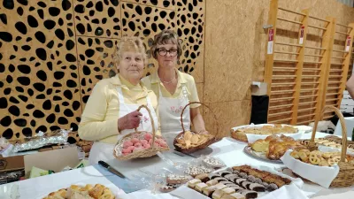 Društvo kmetic Ajda vsako leto speče različne vrste kvašenega in drobnega peciva. / Foto: Mojca Marot