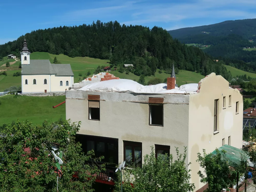 Iskrica, družina Mlinšek - Hrovat, Vitanje, ujma. Foto: Tatjana Pihlar / Foto: Tatjana Pihlar 