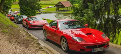 Srečanje Ferrarijev / Foto: Marko Delbello Ocepek