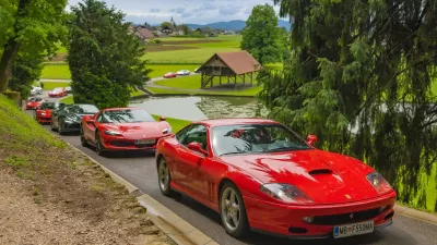 Srečanje Ferrarijev / Foto: Marko Delbello Ocepek