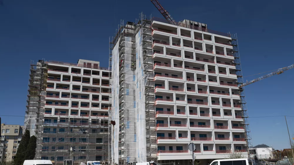 nepremičninestanovanjabivanjegradnjagradbiščeblokstanovanjska soseska07.04.2025 Gradnja nepremičnin, soseska Ruski Car.FOTO: Nik Erik Neubauer