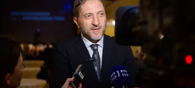 Ljubljana, Hotel UnionDan slovenskega kapitalskega trga 2025 v organizaciji Agencije za trg vrednostnih papirjev borznoposredniskih druzb, bank, druzb za upravljanje, Ljubljanske borze in Centralno klirinske depotne druzbe.Minister za finance Klemen Bostjancic.