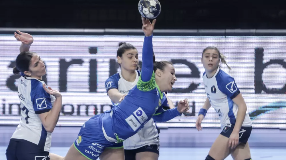 Tjaša Stanko- 12.04.2023 – rokomet ženske – Slovenija: Italija, kvalifikacije za nastop na SP 2023 – povratna tekma //FOTO: Jaka Gasar