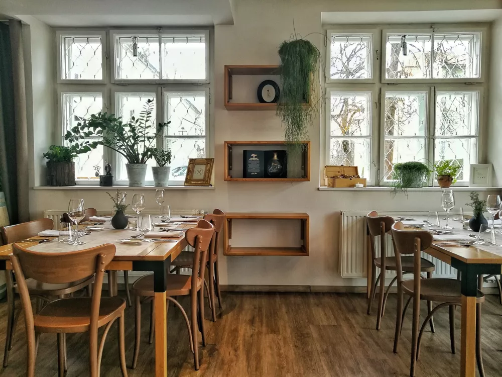 ﻿notranjost galerija okusov