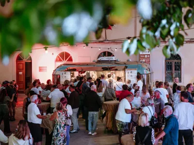  F Turistična skupnost mesta Drniš