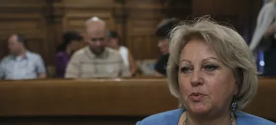 ﻿mestna svetnica LZJ Nada Verbič- 06.07.2015 - Mestni svet MOL - ljubljanski mestni svetniki na 8. seji odločali o nameri Lekarne Ljubljana, da ustanovi nov zavod Ljubhospi///FOTO: Jaka Gasar