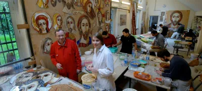 Marko Ivan Rupnik v ateljeju Centra Aletti leta 2007. Foto: Profimedia