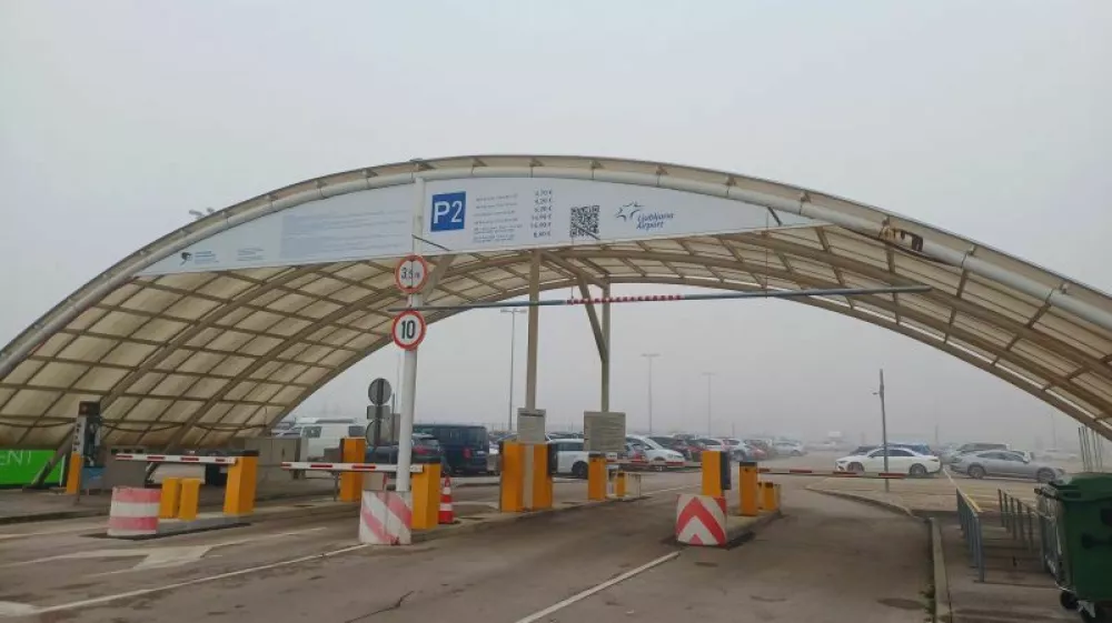 Umor Brnik letališče Foto: Tina Jereb