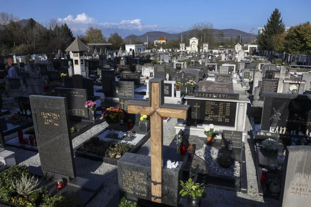 - 29.10.2024 - Pokopališče Šentvid//FOTO: Jaka Gasar