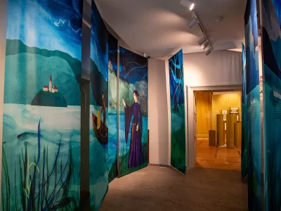 Prvi del nove stalne razstave je posvečen naravni in arheološki dediščini Blejskega kota. Foto: Mirko Kunšič