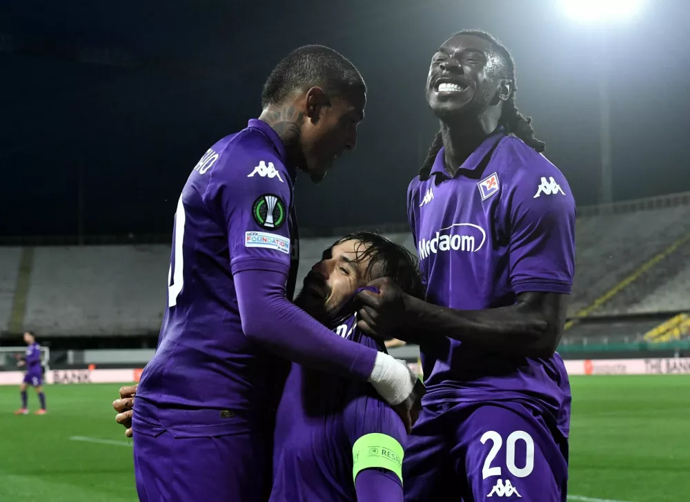 Soccer Football - Conference League - Quarter Final - Second Leg - Fiorentina v Celje - Stadio Artemio Franchi, Florence, Italy - April 17, 2025 Fiorentina's Luca Ranieri celebrates scoring a goal with teammates but it was later disallowed REUTERS/Jennifer Lorenzini