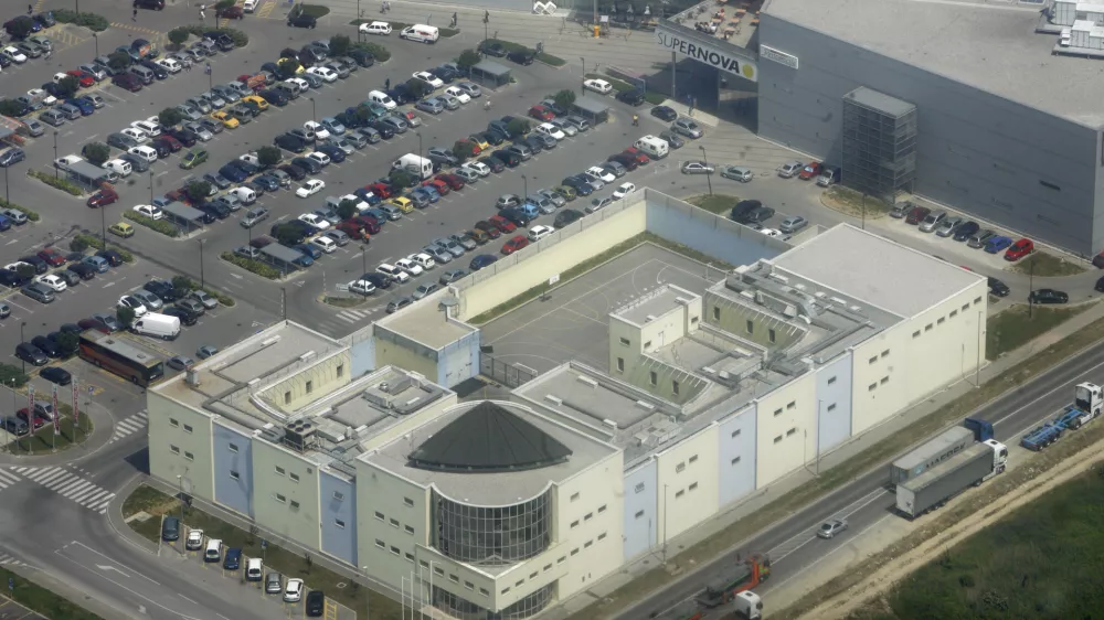 Koper, koprski zapor, Supernova center- primorska - panoramski posnetek - panorama//FOTO: Matej PovšeOPOMBA: ZA OBJAVO V ČASOPISU DNEVNIK