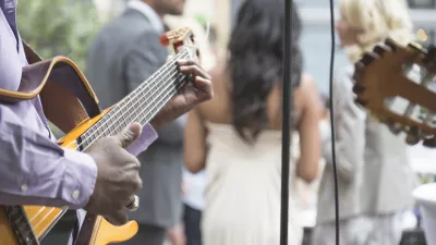 Musician at wedding party / Foto: Martina Lanotte
