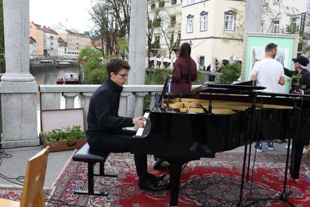 19.04.2025. Tradicionalno čiščenje Ljubljanice. Foto: Bojan Velikonja 