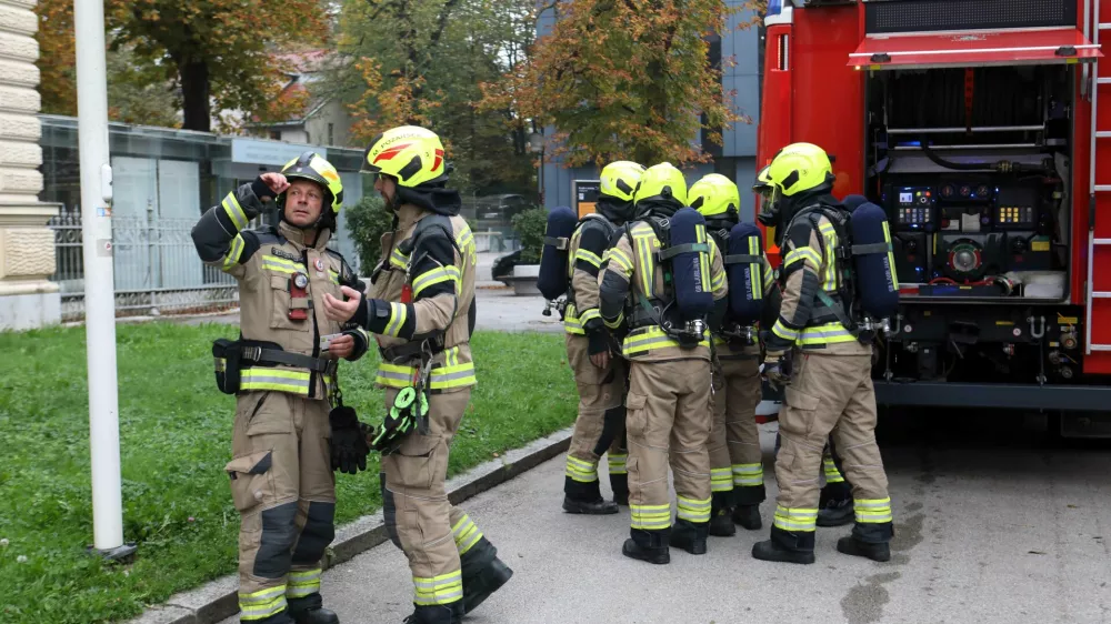 13.10.2024 - Reševanje človeških življenj in kulturne dediščine! Narodni muzej Slovenije, gasilciFoto: Tomaž Skale