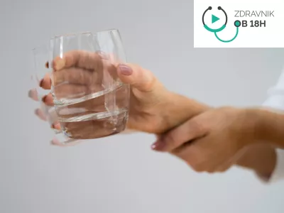 Ljudje s Parkinsonovo boleznijo imajo poleg značilnih težav z gibanjem (motoričnih težav) še številne nemotorične težave, ki močno vplivajo na kakovost njihovega življenja. (Foto: Istock)