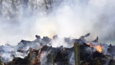 Slaughtered livestock with foot-and-mouth disease are burned on a farm near Arboe in County Tyrone, Northern Ireland, April 16, 2001. Ireland's Agriculture minister Brid Rodgers announced today that all livestock movements in Northern Ireland have been stopped after the confirmation of a third outbreak in Cushendall, County Antrim.PM/BR