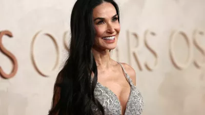 Demi Moore poses during the Oscars arrivals at the 97th Academy Awards in Hollywood, Los Angeles, California, U.S., March 2, 2025. REUTERS/Mario Anzuoni