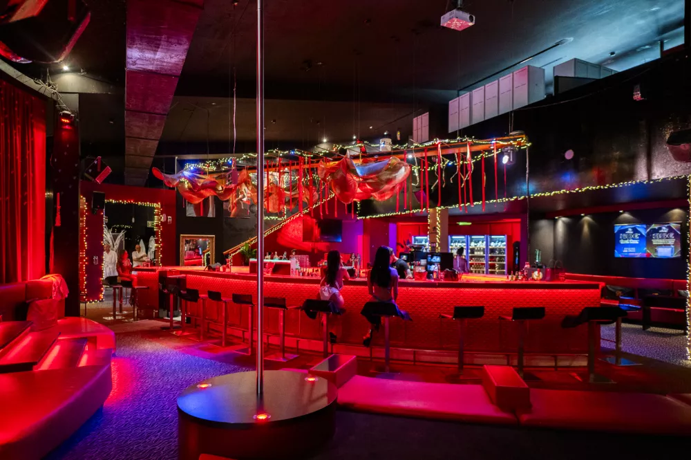 bordelprostitucijajavna hišaprostitutkeseksspolne delavke21.04.2025 Wellness za moške Andiamo, Beljak. FOTO: Nik Erik Neubauer