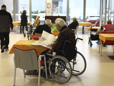 - 13.04.2023 - DEOS – Center starejših Notranje Gorice, zasebni socialnovarstveni zavod s koncesijo, Gmajna 7, //FOTO: Luka Cjuha / Foto: Luka Cjuha