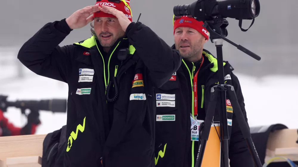 strelski trener Tomaš Kos in Uroš Velepec, glavni trener slovenske biatlonske reprezentance - Biatlon Pokljuka:2012 - svetovni pokal,//FOTO: Tomaž Skale
