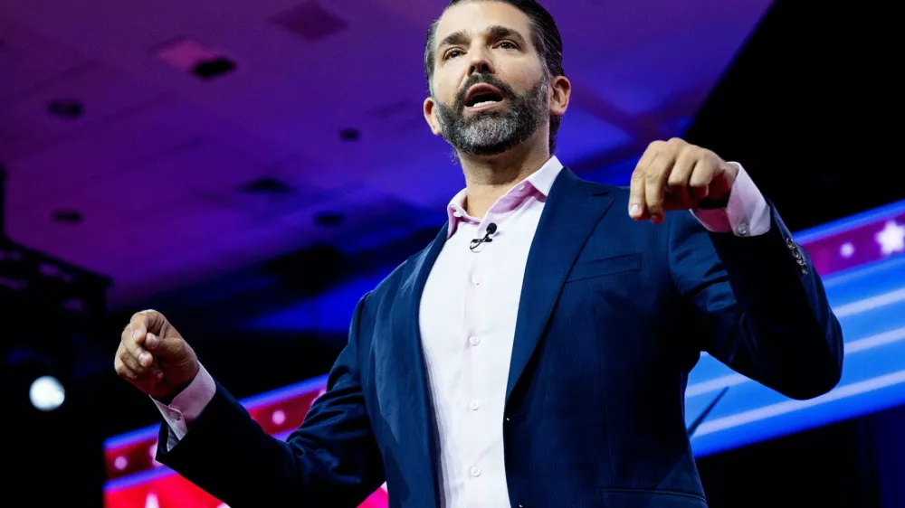 2P1EEHJ Oxon Hill, United States. 03rd Mar, 2023. Donald Trump Jr., Executive Vice President of The Trump Organization, speaking at the Gaylord National Resort & Convention Center in Oxon Hill, Maryland. Credit: SOPA Images Limited/Alamy Live News