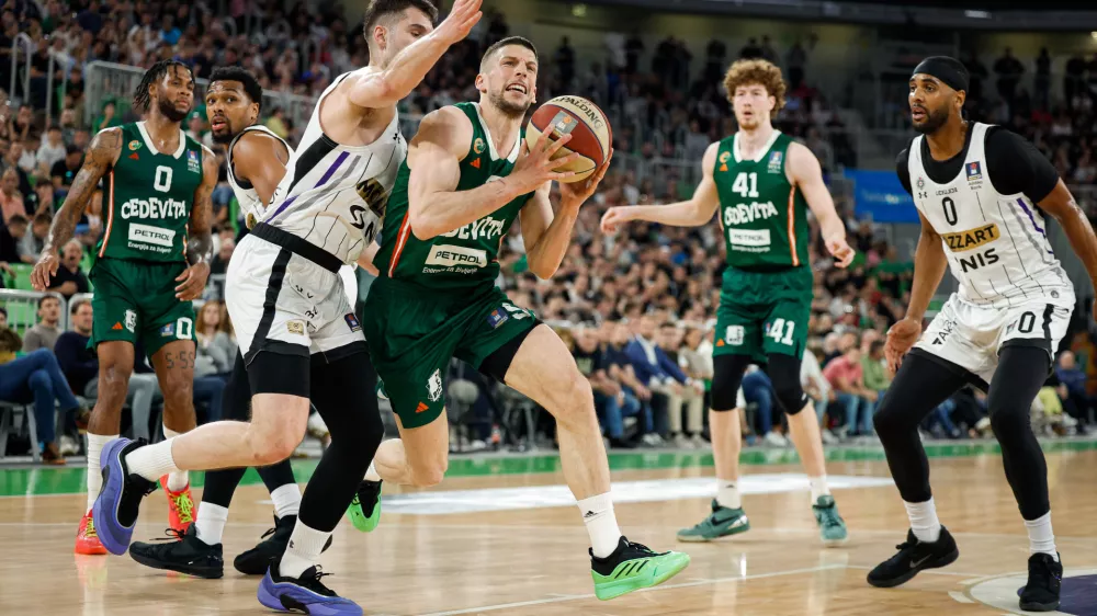 Aleksej Nikolić, Olimpija