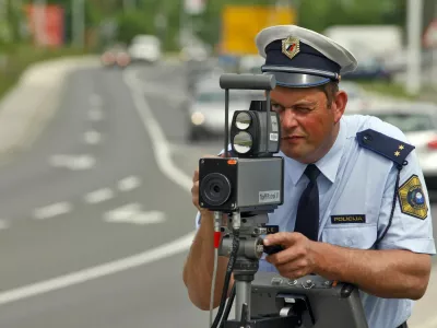 Policijski radar, merilec hitrostiFOTO: JAKA GASAR / NEDELJSKI