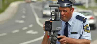 Policijski radar, merilec hitrostiFOTO: JAKA GASAR / NEDELJSKI