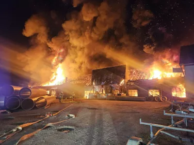 Ogenj, ki je izbruhnil okoli 23. ure, je zdaj pogašen. Zdaj so na vrsti preiskovalci, ki bodo ugotovili, zakaj je zagorelo.